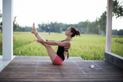 Core Strength Yoga * Online Live + Aufzeichnung *