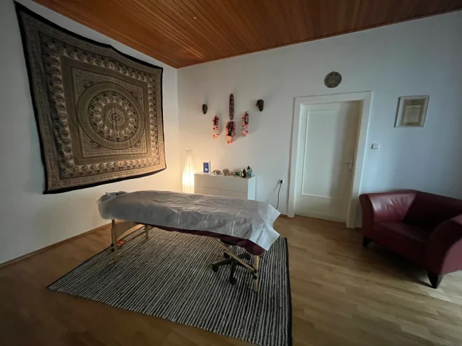 Energetic Massage by Alex