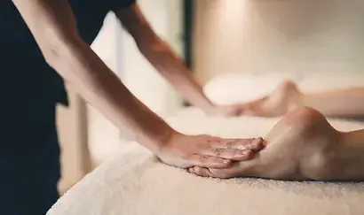 Massage (Schwangere/ Wochenbett/ Frauen)