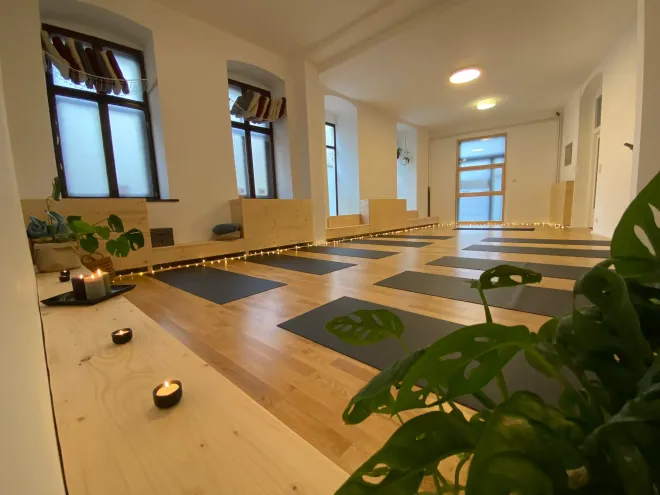 Yuj Yoga Lab